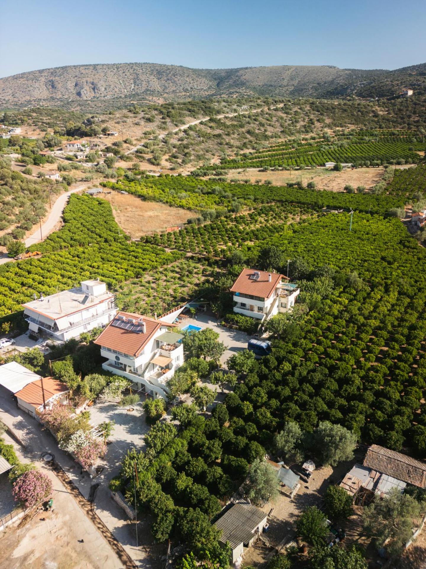 Villa Vivari Suites Нафпліон Екстер'єр фото